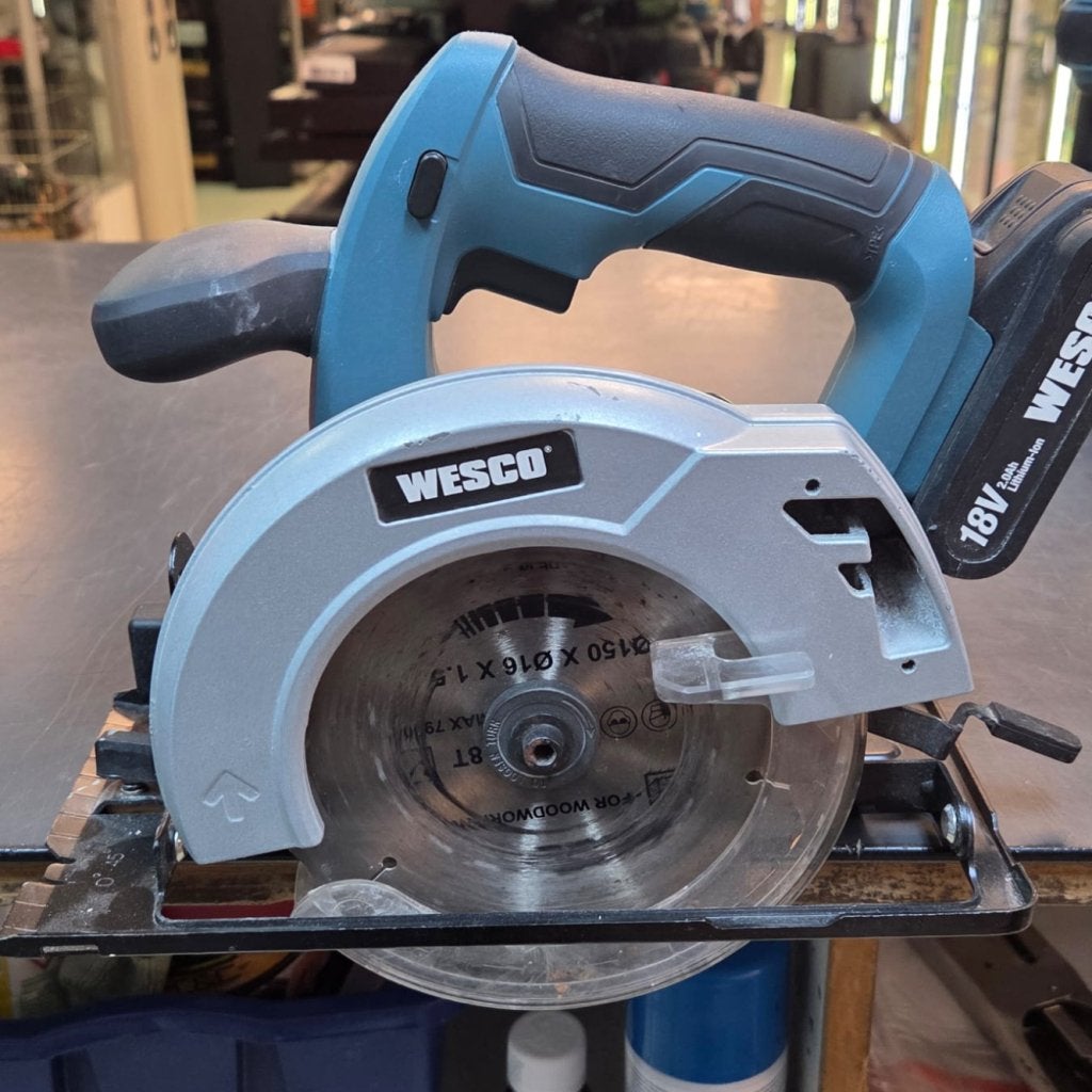 WESCO 2x accuboor, decoupeer + cirkelzaag + 4 accu + oplader, Wesco, Zo goed als nieuw, Support@wesco.com, Wesco,1000 Muirfield Dr, Suite 200
Schaumburg, IL 60173
USA