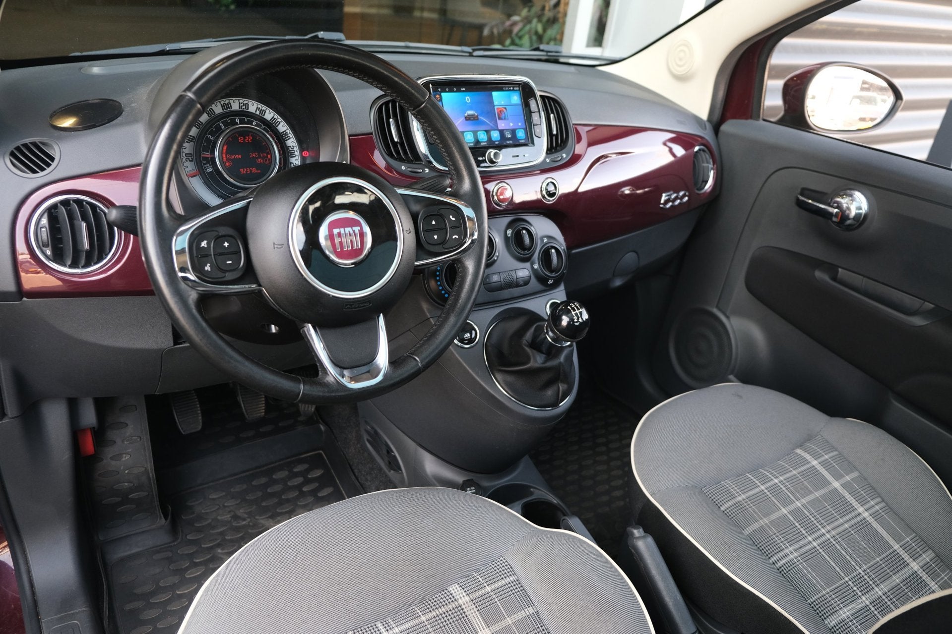 Fiat 500 S 1.2 69PK Airco Pano Led, Voorwielaandrijving, Stof, Gebruikt, 4 cilinders