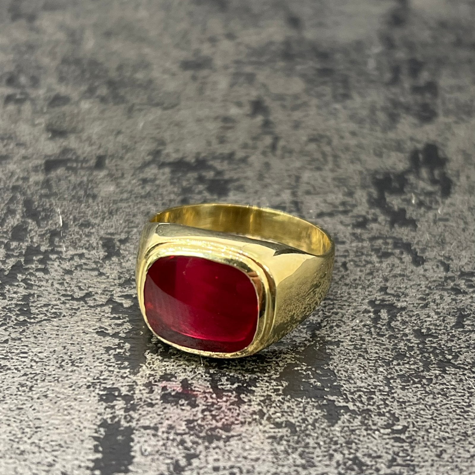 14k gouden ring robijn model nieuw, Ophalen of Verzenden, Nieuw, Goud, Heer