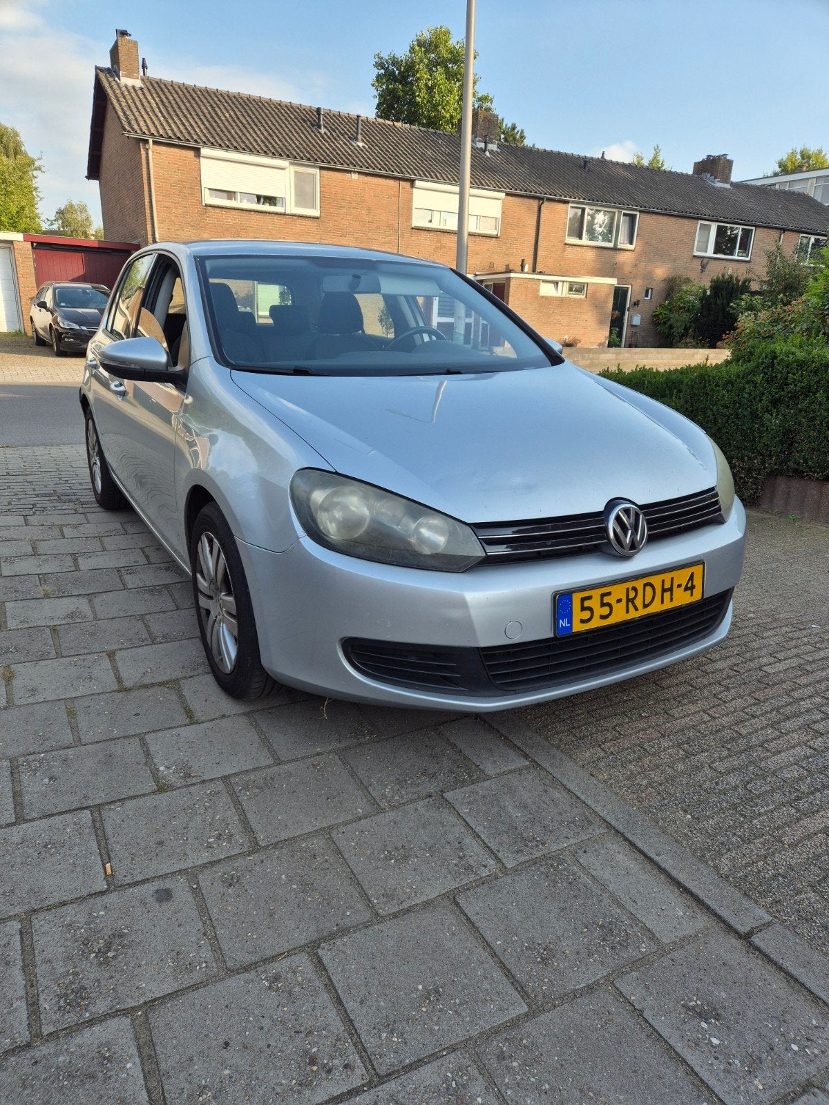 Volkswagen Golf 1.6 TDI 77KW 5D 2011 Grijs, Auto's, Voorwielaandrijving, 4 cilinders, Origineel Nederlands, 24 km/l