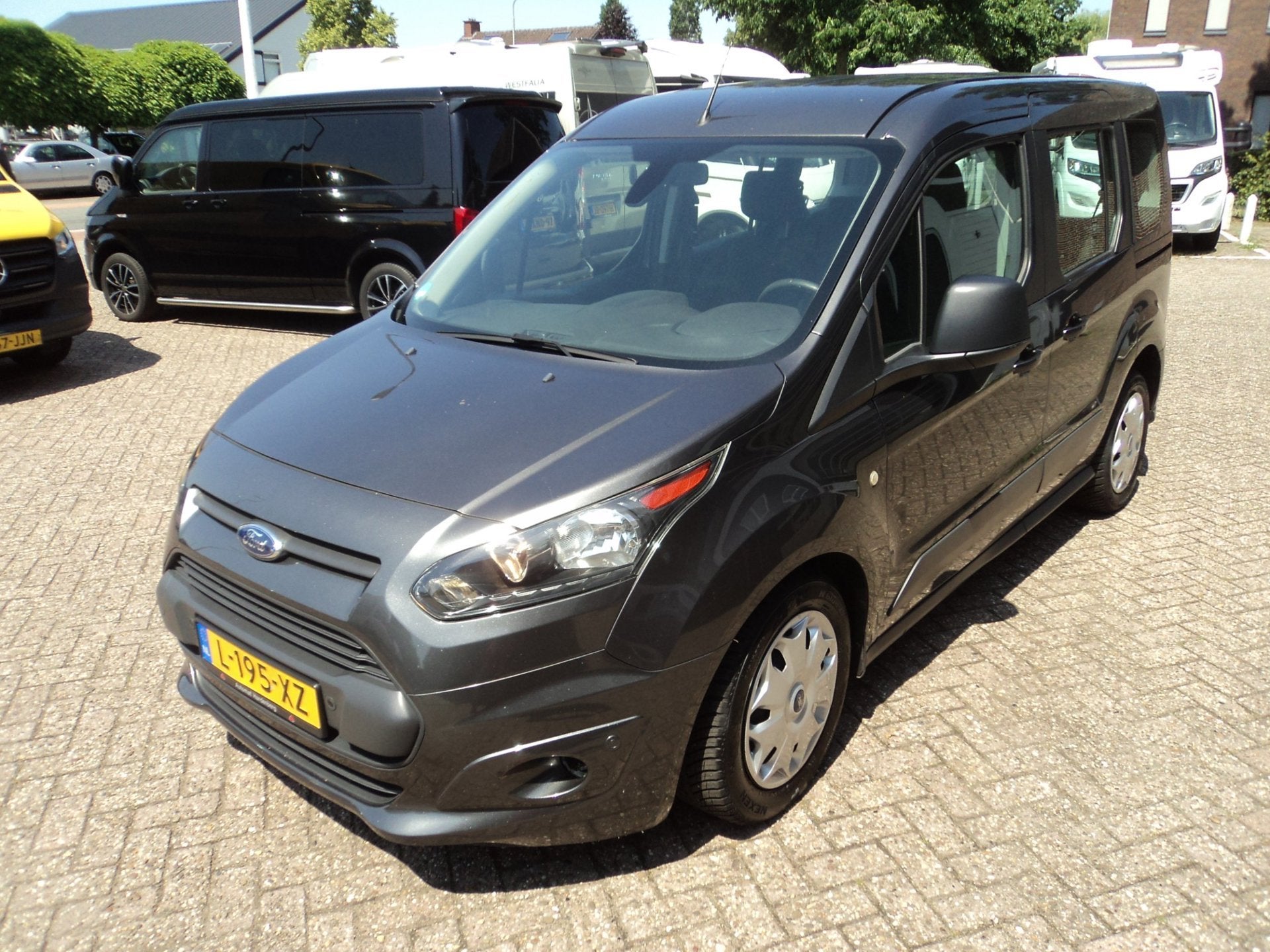 Ford Tourneo Connect Compact 1.0 Titanium, Auto's, Voorwielaandrijving, Stof, Automatische klimaatregeling, 100 pk