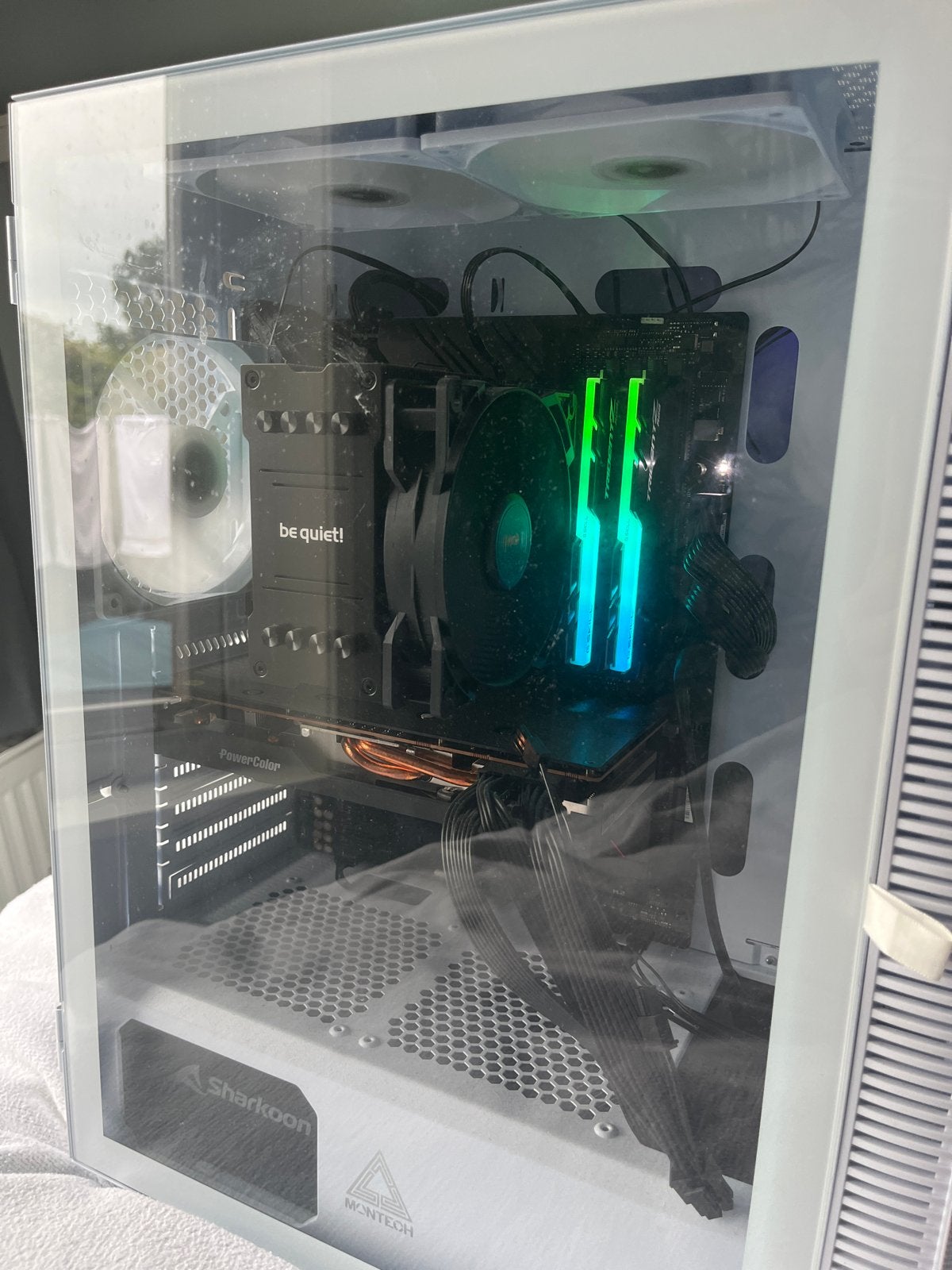 Gaming PC met UltraGear Monitor, Computers en Software, Desktop Pc's, Ophalen, Zo goed als nieuw, Gaming, SSD