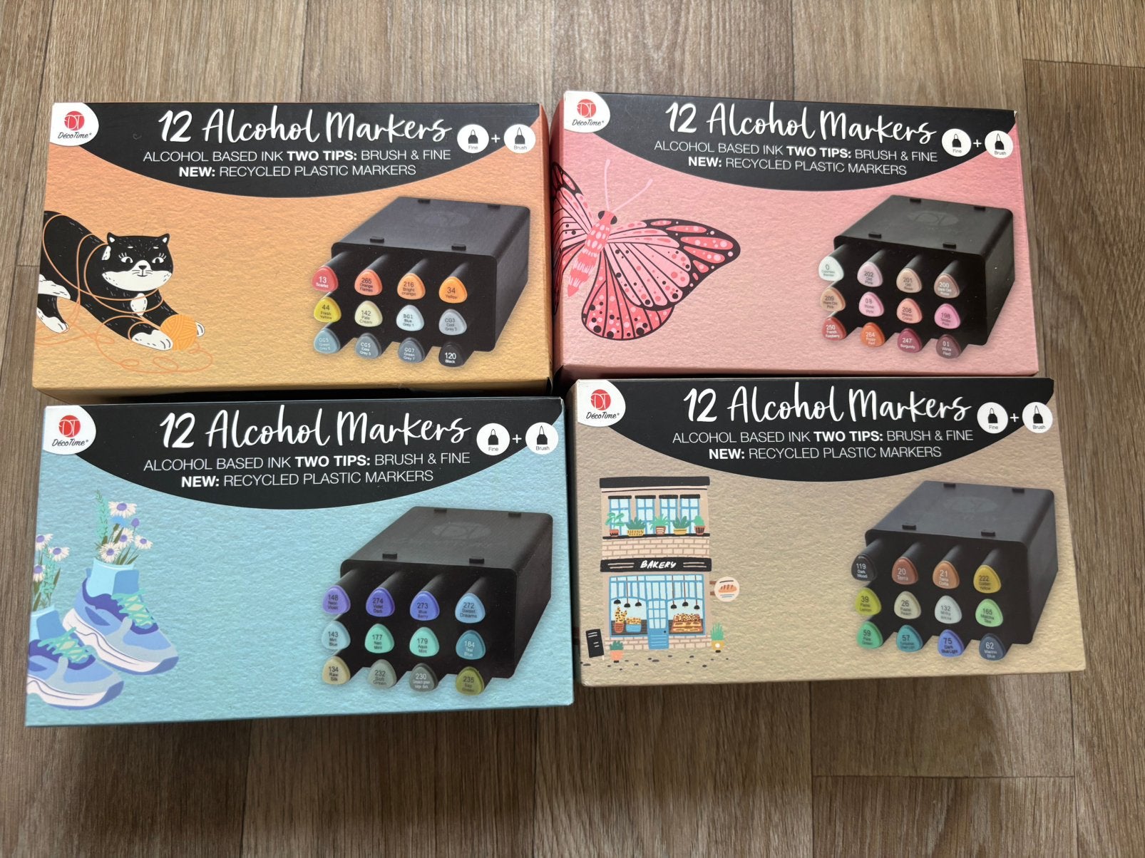 4 x 12 DécoTime Alcohol markers, Hobby en Vrije tijd, Ophalen of Verzenden, Zo goed als nieuw, Potlood of Stift