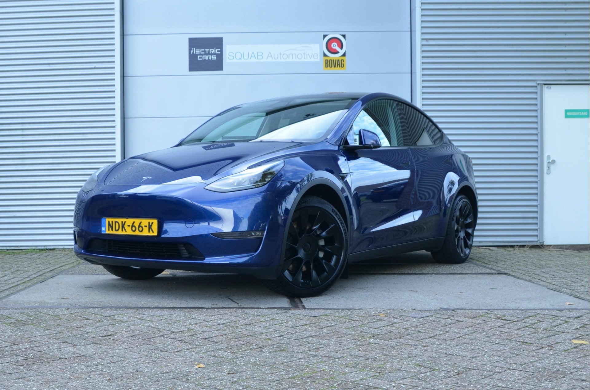 Tesla Model Y Long Range AWD 75 kWh Enhanced AutoPilot3.0 (t, Automaat, Gebruikt, Blauw, Leder