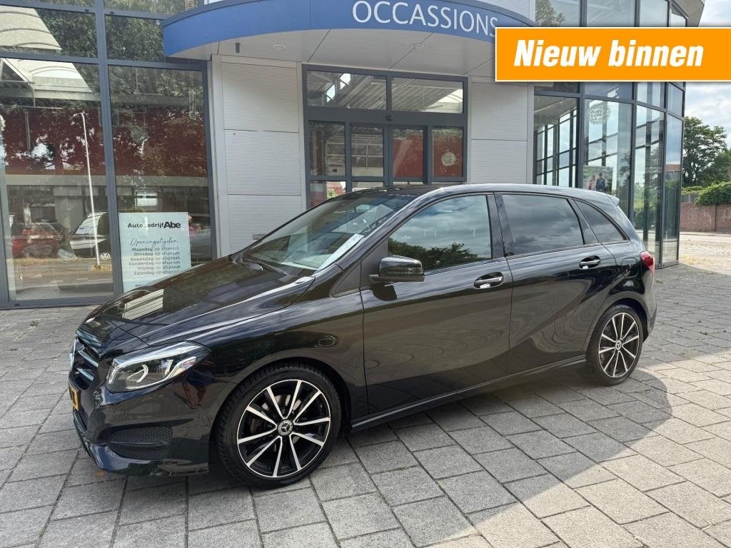 Mercedes-benz B-KLASSE 180 BUSINESS-LMV-ECC-PDC-NAVI-LEER-LE, Auto's, Mercedes-Benz, 1325 kg, Gebruikt, 4 cilinders, Met garantie (alle)