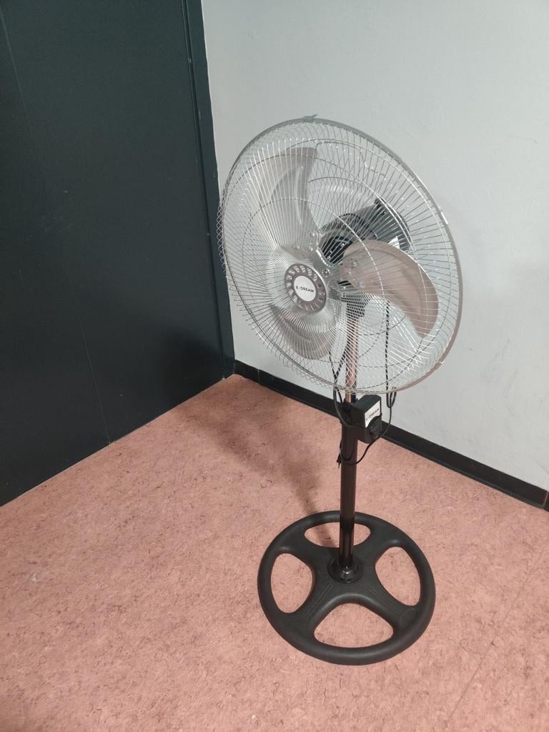 E-Dream ventilator 50 Watts, Ophalen of Verzenden, Gebruikt, Torenventilator
