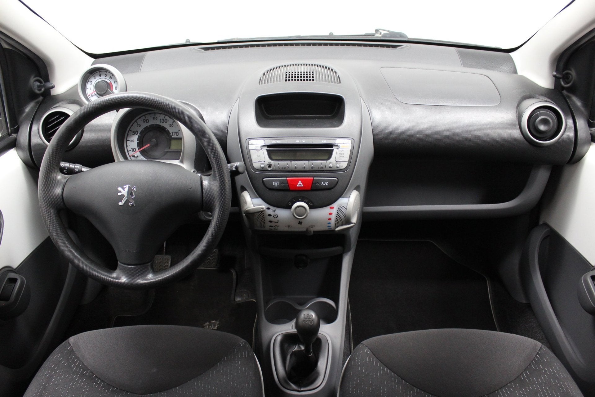 Peugeot 107 1.0-12V XS | Airco | APK 03-2027 | Elektrische r, Voorwielaandrijving, Gebruikt, 4 stoelen, Origineel Nederlands