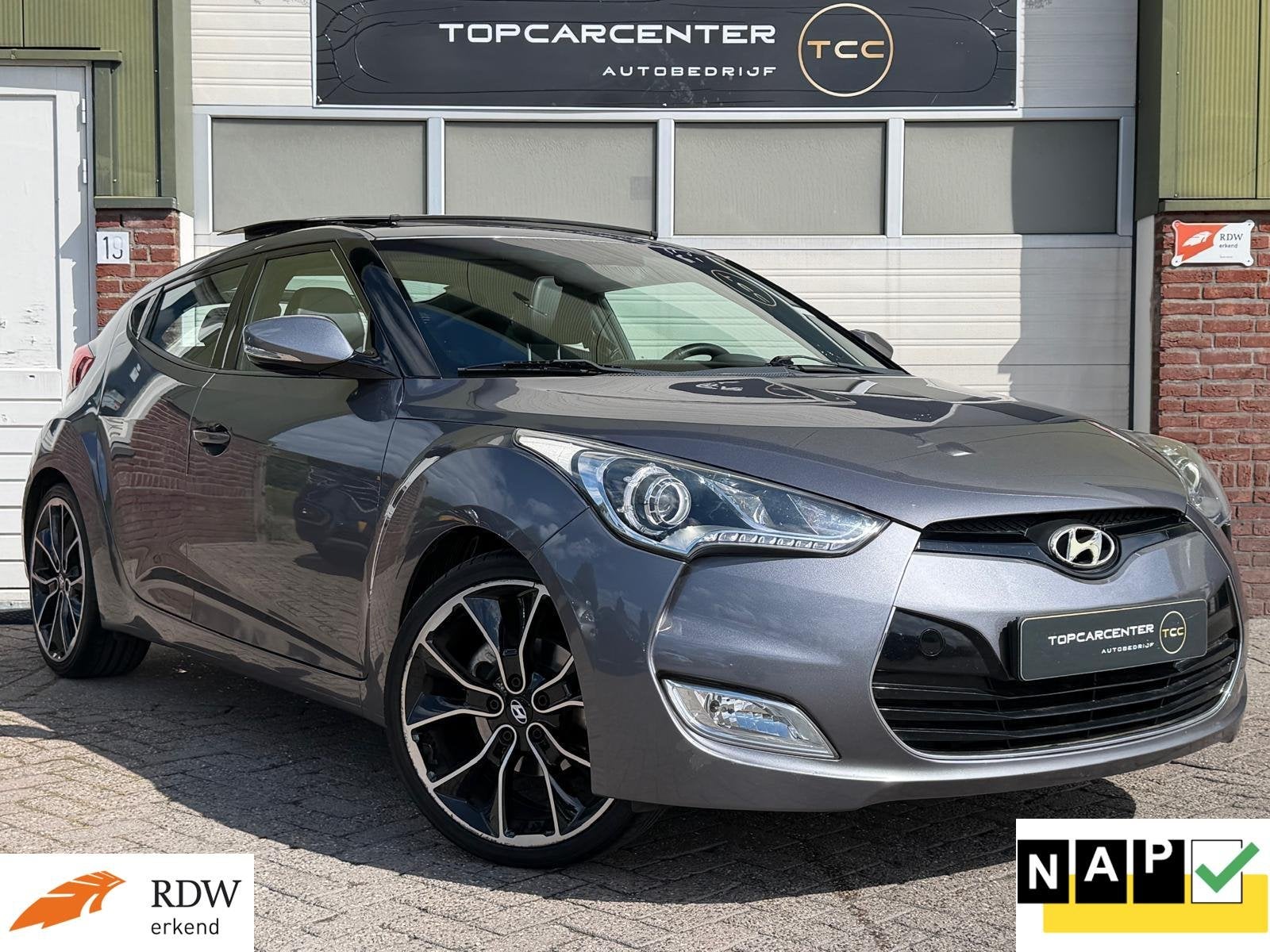 Hyundai Veloster 1.6 GDI/AIRCO/PANO/CAMERA/PARKS/APK/NAP, Auto's, Voorwielaandrijving, Gebruikt, 1591 cc, 4 cilinders