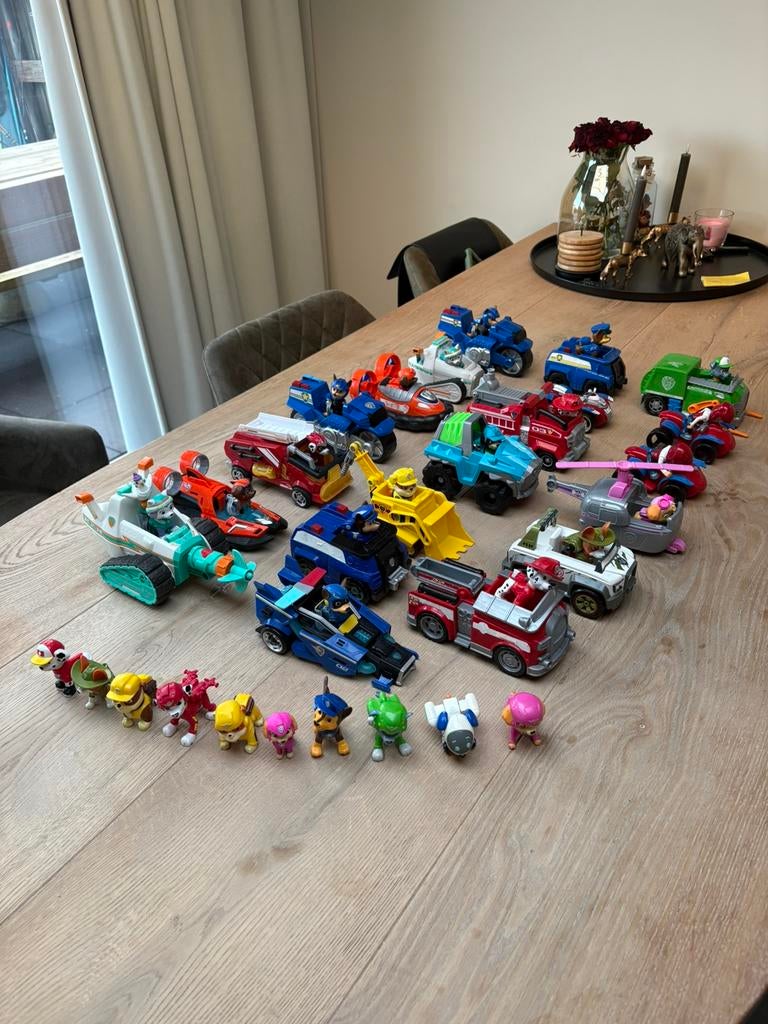 Grote paw patrol collectie: torens,vrachtwagens,auto’s.enz, Kinderen en Baby's, Speelgoed | Speelgoedvoertuigen, Zo goed als nieuw