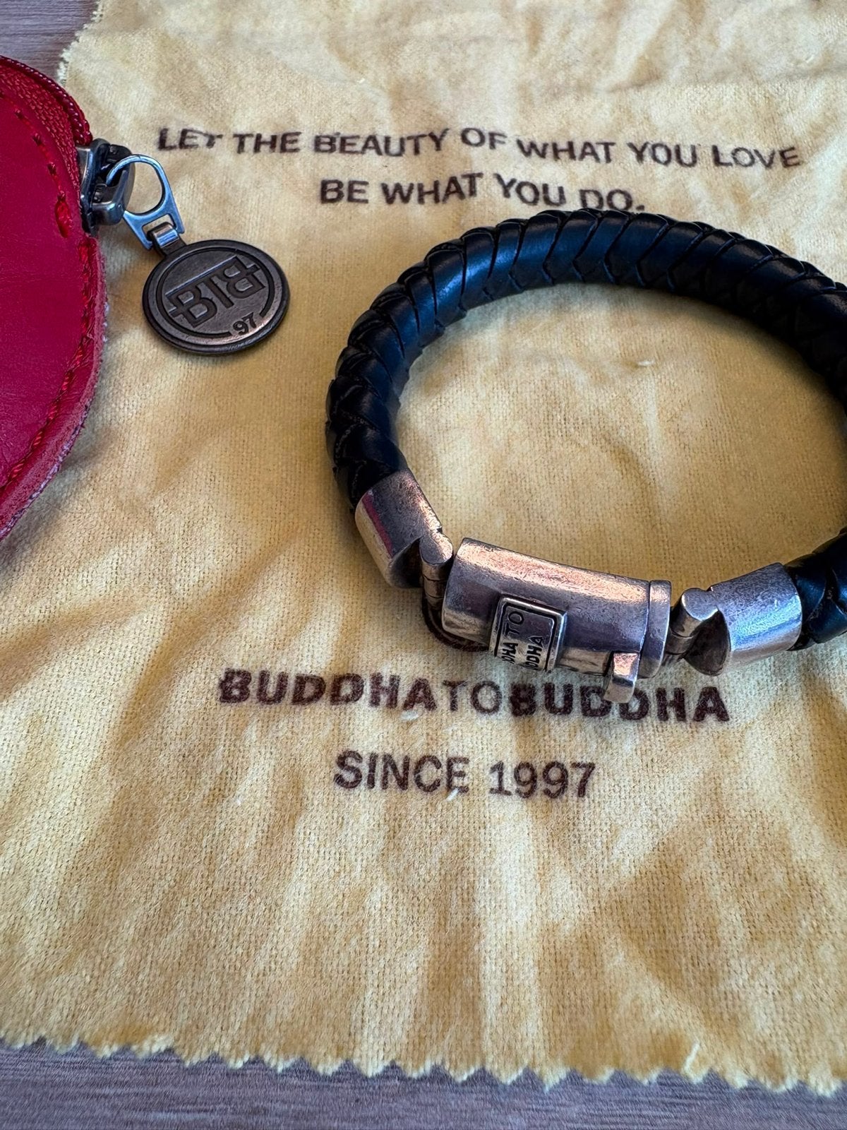 Buddha to Buddha armband - Zwart leer met zilveren sluiting, Ophalen of Verzenden, Zo goed als nieuw, Zwart, Leer