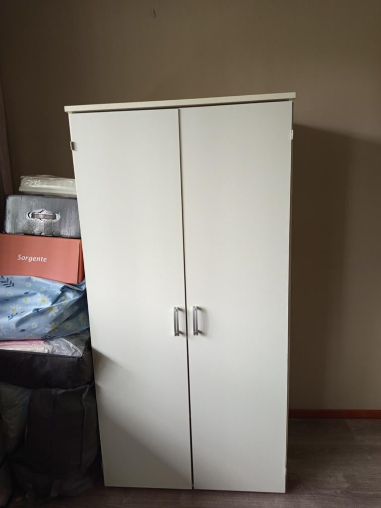 GRATIS Witte computer kast., Huis en Inrichting, Kasten | Computermeubels, Ophalen