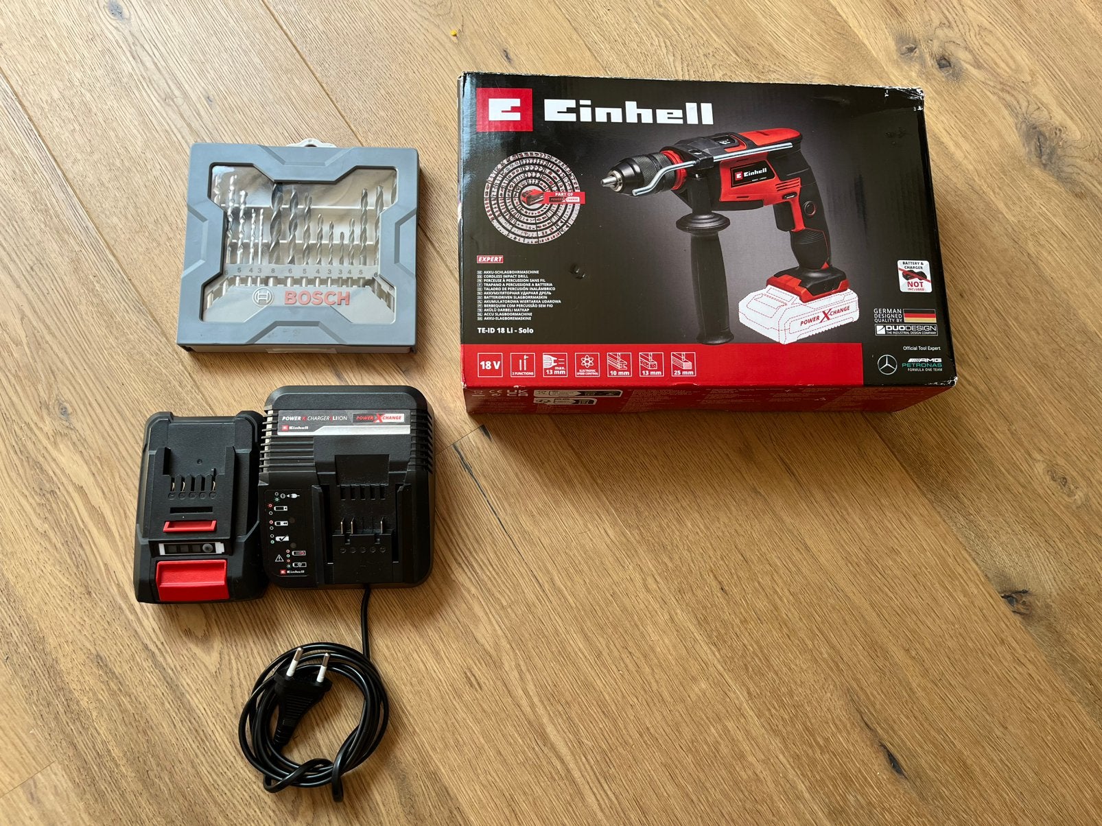 Einhell Accu Boormachine + batterij/oplader + Boorset, Boormachine, Verzenden, Zo goed als nieuw, Variabele snelheid