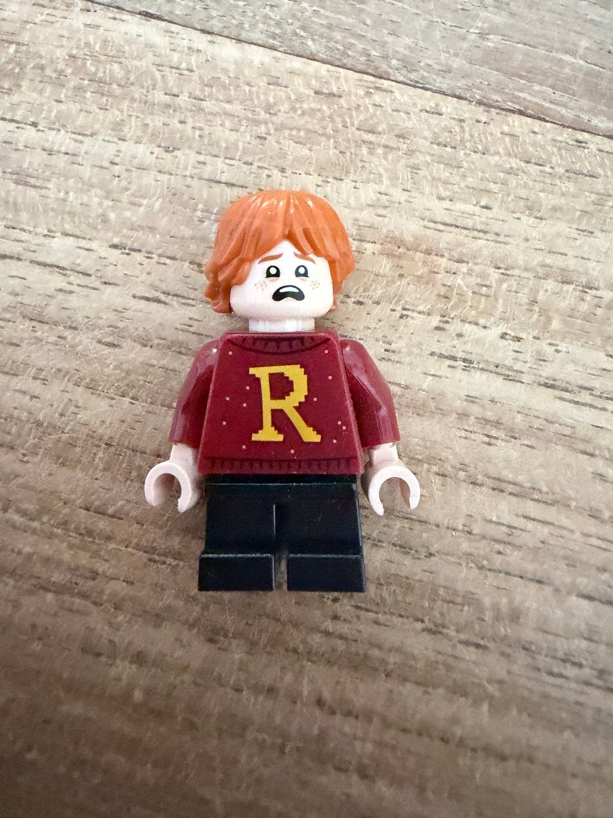 LEGO Harry Potter Ron Weasley Donkerrode Trui hp207, Kinderen en Baby's, Ophalen of Verzenden, Zo goed als nieuw