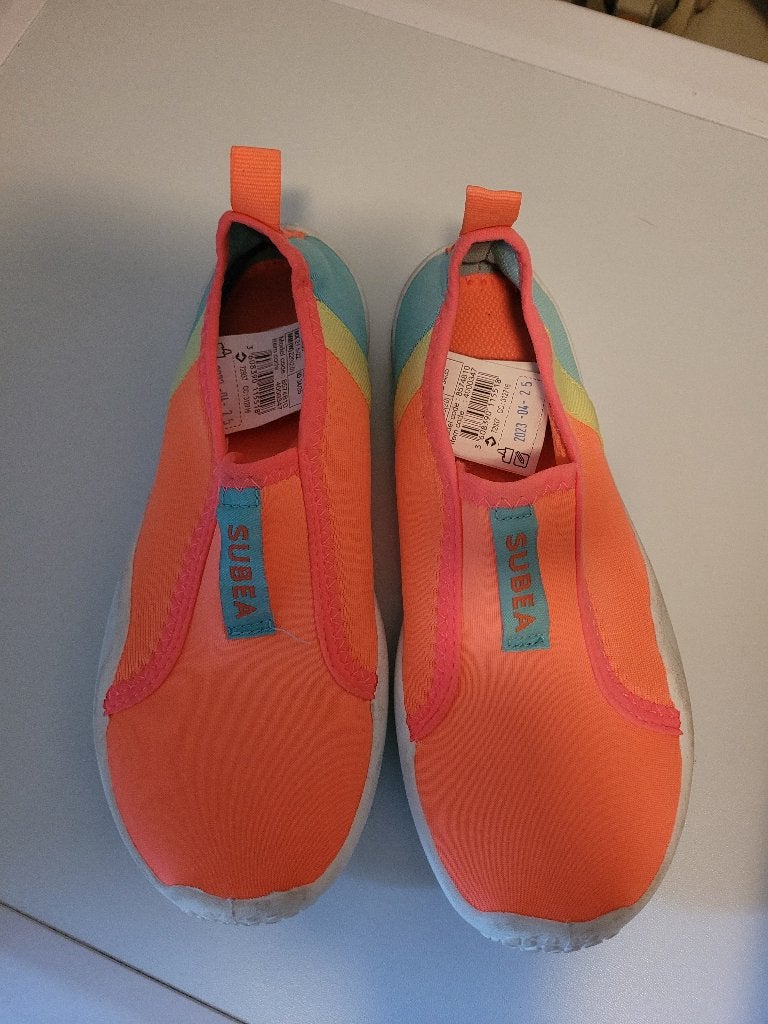 Zwem / Waterschoenen Mt 34-35 Subea, Ophalen of Verzenden, Zwemschoenen, Gebruikt, UV-zwemkleding