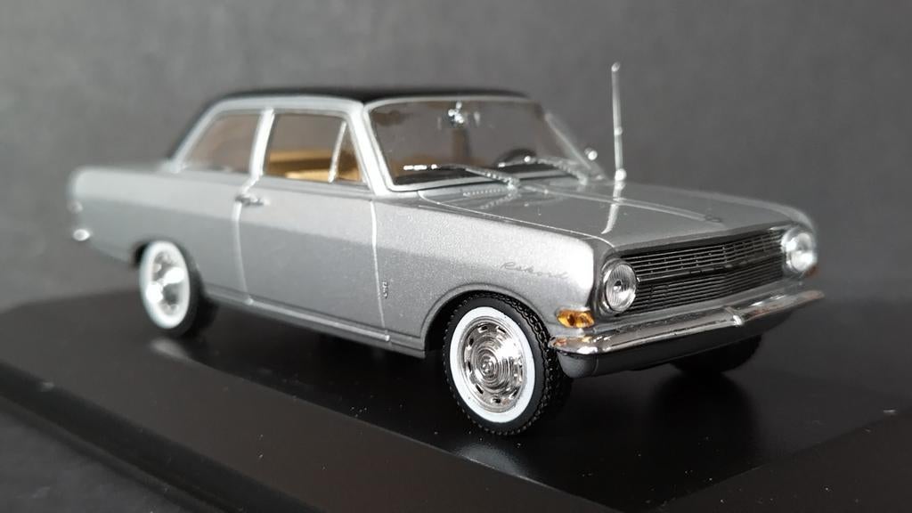 Opel Rekord 1:43 Minichamps Pol, Hobby en Vrije tijd, Modelauto's | 1:43, Auto, Ophalen of Verzenden, Aachen GmbH, MiniChamps