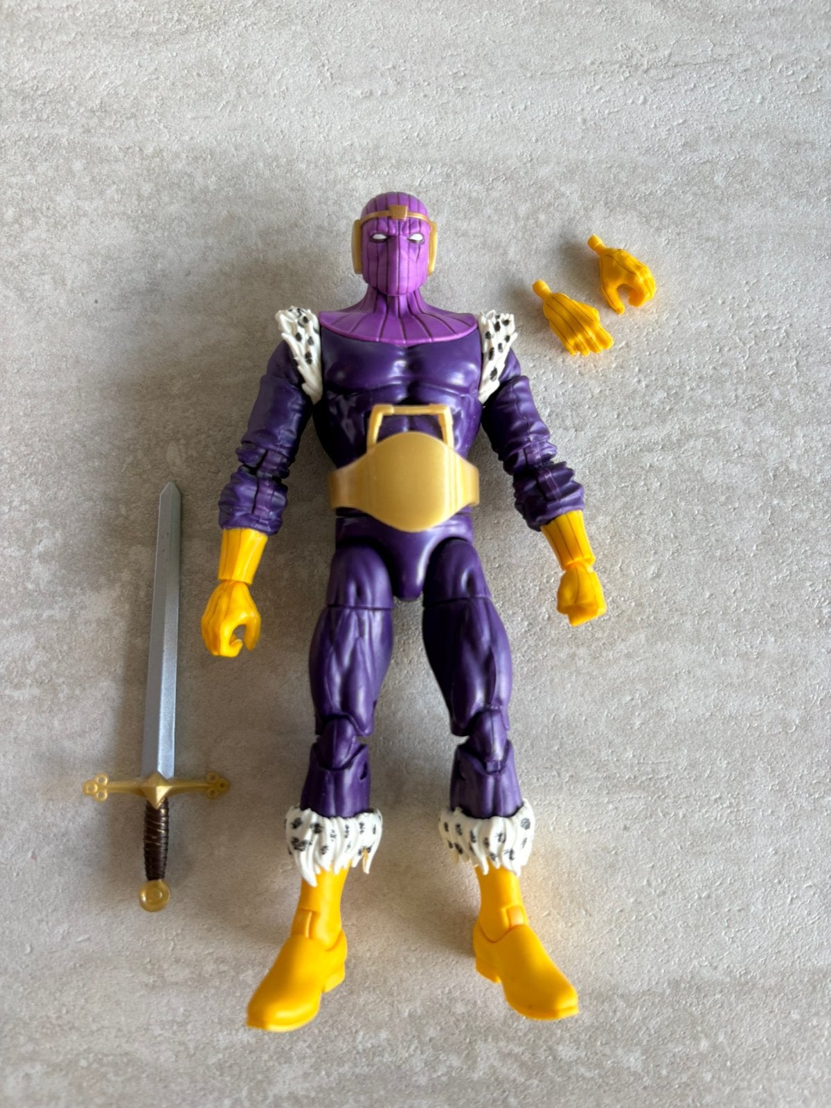 Marvel Legends Baron Zemo actiefiguur, Ophalen of Verzenden, Zo goed als nieuw