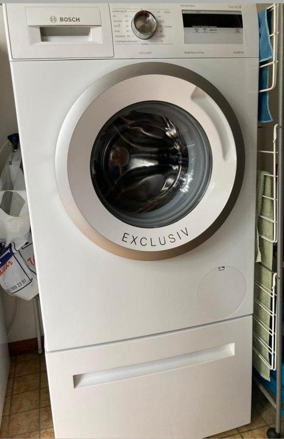 Bosch wasmachine +verhoger + lade weinig gebruikt., Ophalen, Gebruikt, Voorlader, 85 tot 90 cm