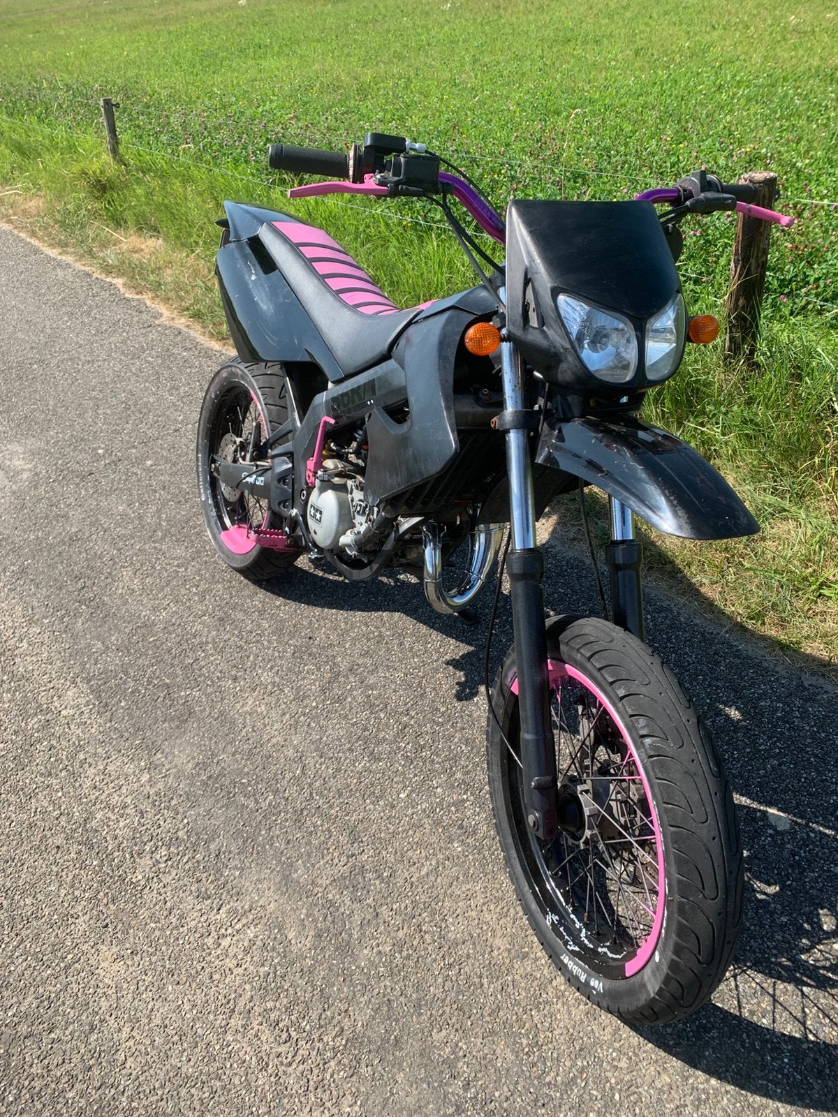 Derbi senda schakelbrommer, Fietsen en Brommers, Ophalen, Zo goed als nieuw