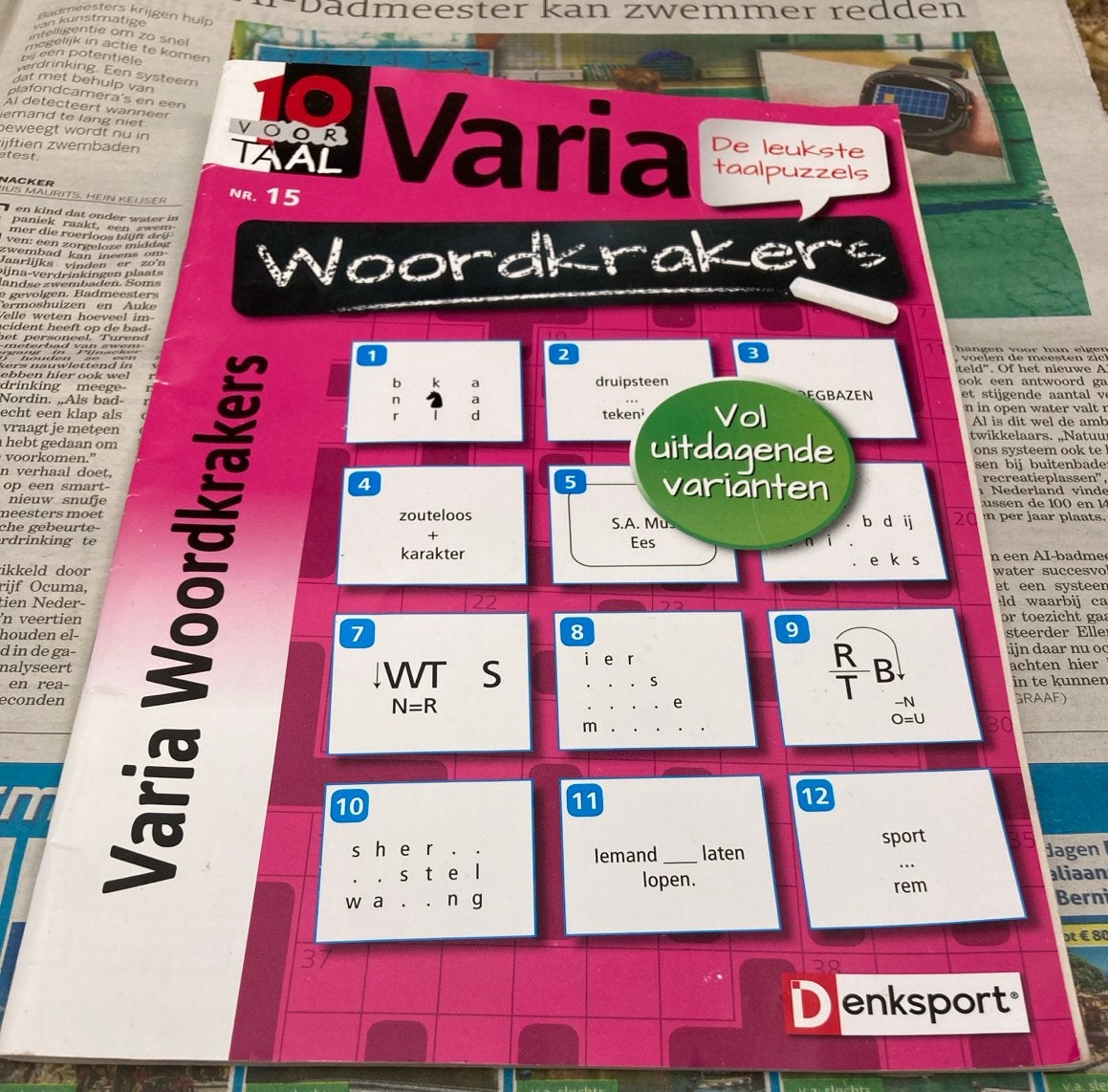 Varia Woordkrakers Nr. 15 - De leukste taalpuzzels, Ophalen of Verzenden, Minder dan 500 stukjes, Gebruikt, Puzzelboek