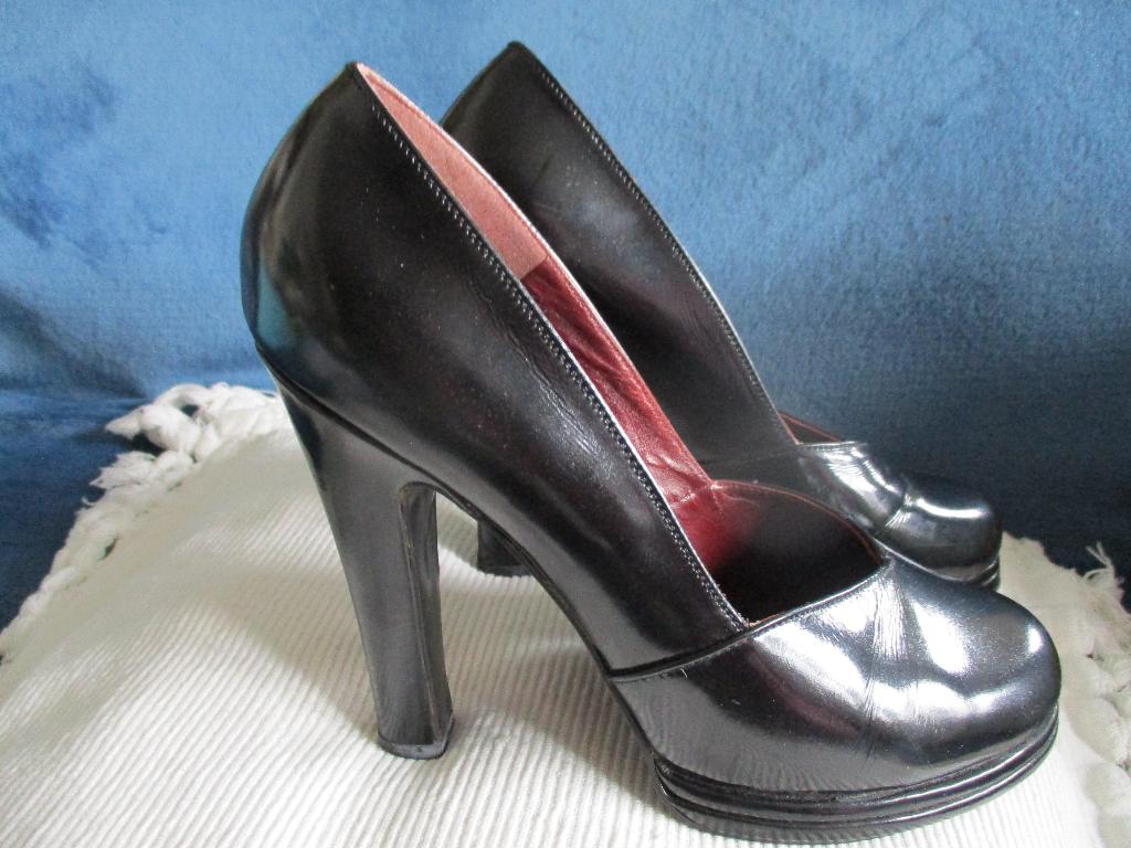 Vintage Pumps met kleine plateauzool, Kleding | Dames, Schoenen, Ophalen, Zo goed als nieuw, Zwart, Pumps