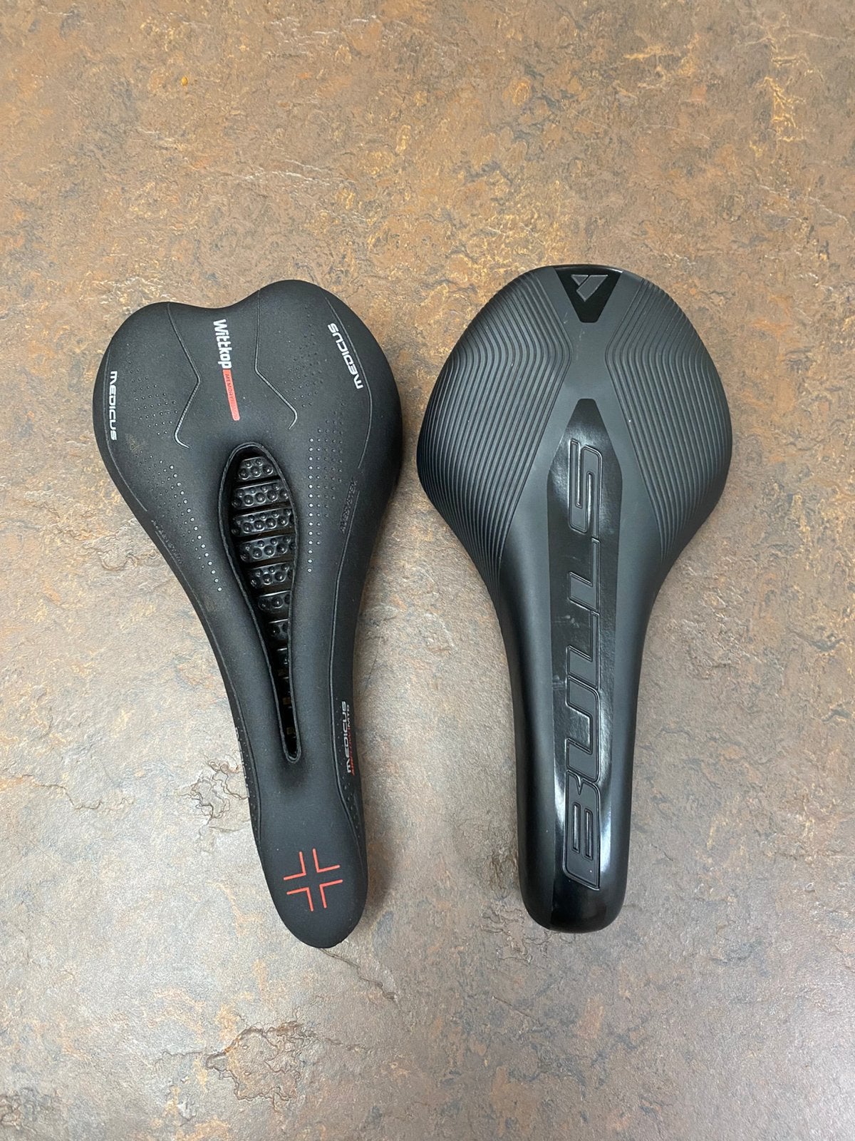 MTB zadels, Ophalen of Verzenden, Zo goed als nieuw, Elektrische fiets