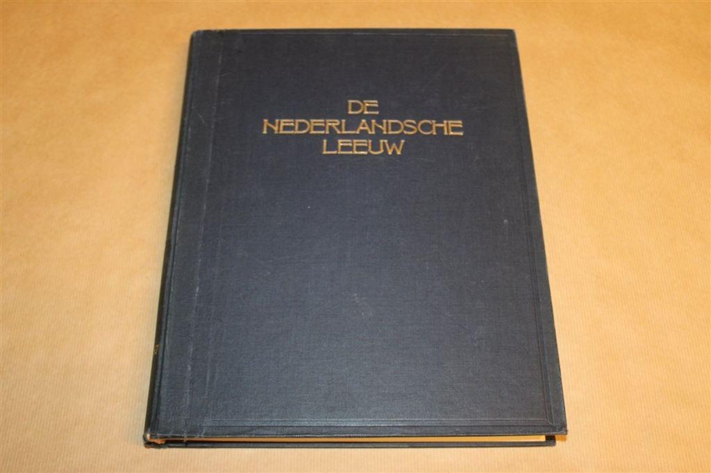 De Nederlandsche Leeuw — Genealogisch Jaarboek 1966, Ophalen of Verzenden, Gelezen