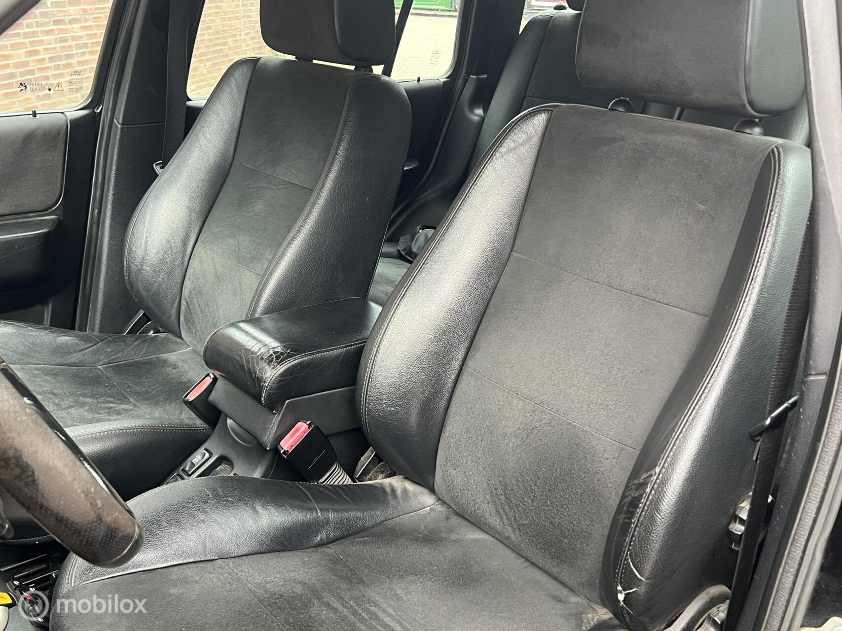 Land Rover Freelander Station Wagon 1.8 HSE | 4WD | Airco, Auto's, 4 cilinders, 2000 kg, 1796 cc, Zwart