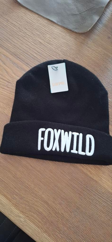 Foxwild acryl muts - Nieuw met label, Maat 38/40 (M), Foxwild, Nieuw, Ophalen of Verzenden