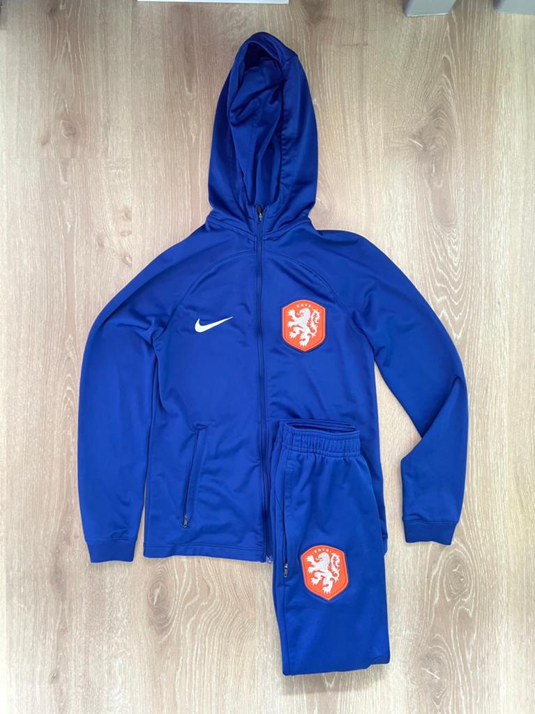 Nederlands elftal trainingspak Nike 22/23 Maat 128-137, Gebruikt, Jongen of Meisje, Sport- of Zwemkleding, Ophalen of Verzenden
