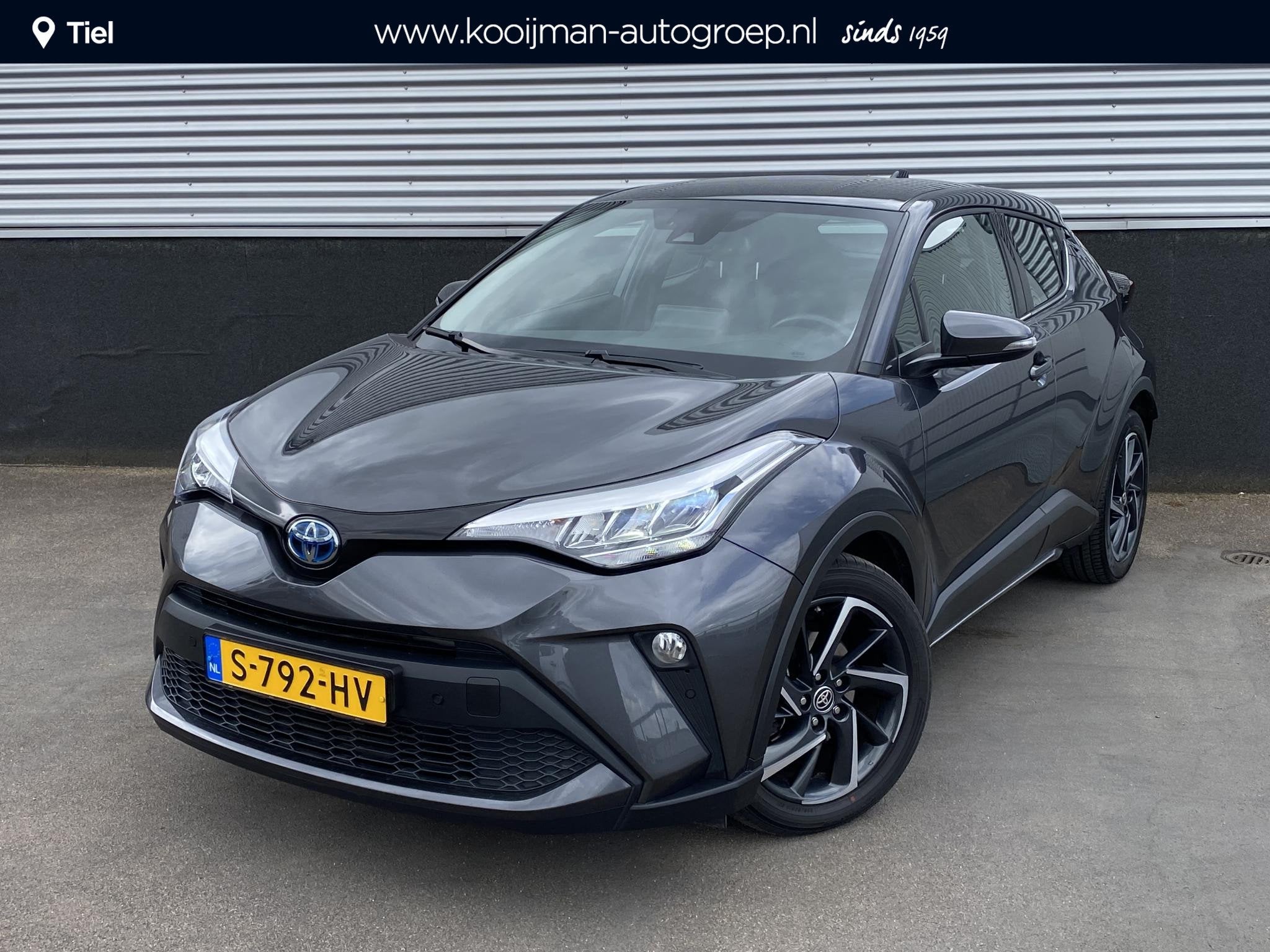 Toyota C-HR 2.0 Hybrid Dynamic NL-auto! Navigatie, Smart Key, Auto's, Dealer onderhouden, Euro 6, 4 cilinders, Leder en Stof