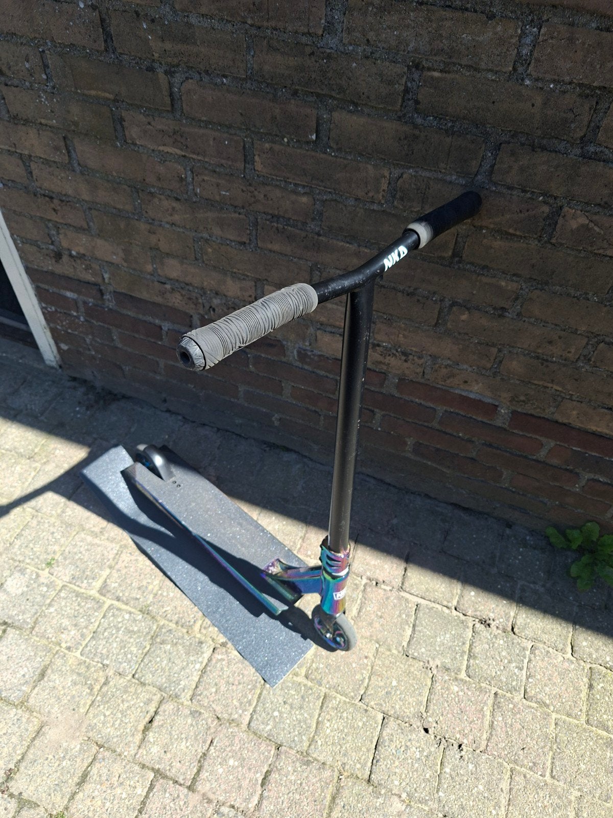 NKD Stuntstep - Olievlek/Rainbow Kleur - Hoogte 74cm, Ophalen, Zo goed als nieuw, Gewone step, Nkd stunt step
