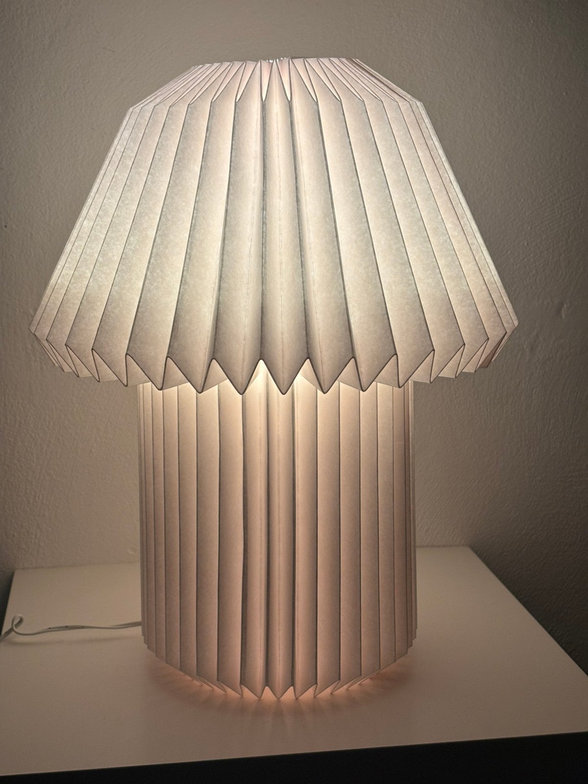 Tafellamp design wit papier met led licht op usb, Ophalen of Verzenden, Zo goed als nieuw, Wit, Tafellamp