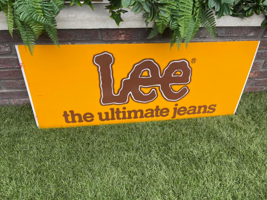 Lee jeans plexiglas reclame bord jaren 80, Ophalen of Verzenden, Zo goed als nieuw, Reclamebord