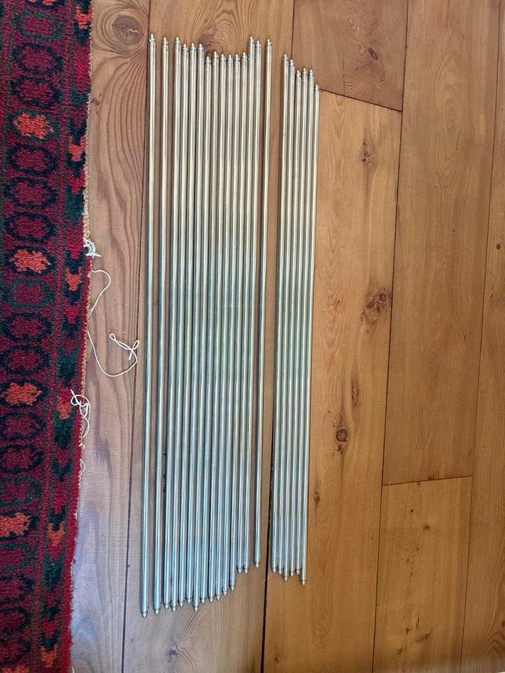 Traproedes 65 cm,  21 st, metaalkleur, voldoende knoogogen, Verzenden, Gebruikt, Overige materialen, Overige typen