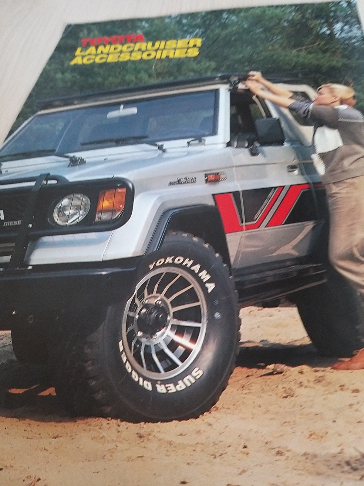 jaren 80 Toyota landcruiser 4x4 jeep folder met accessoires, Ophalen of Verzenden, Zo goed als nieuw