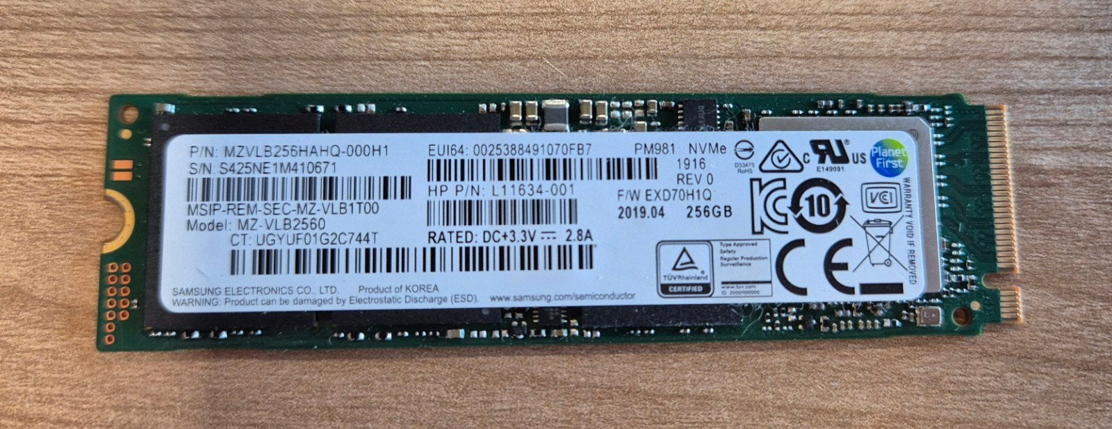 Samsung PM981 NVMe 256GB SSD M.2 (m2445702885) — Harde schijven