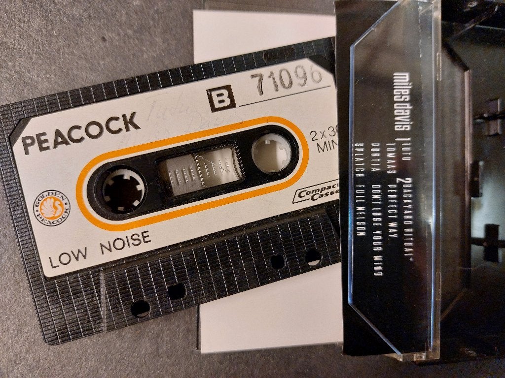 Miles Davis CASSETTE Tutu Indonesie ZELDZAAM, Gebruikt, Verzenden, 1 bandje, NvT
