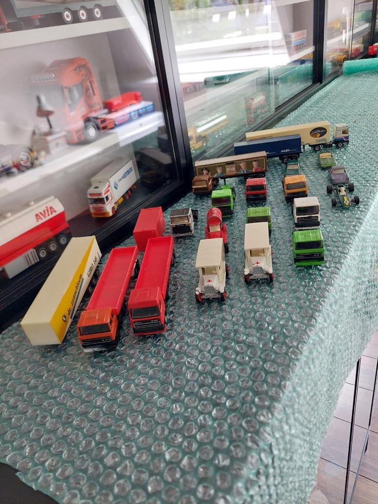 EFSI. loop/ sloop . Zie foto's, Hobby en Vrije tijd, Modelauto's | 1:87, Ophalen of Verzenden, Gebruikt, Bus of Vrachtwagen, Efsi