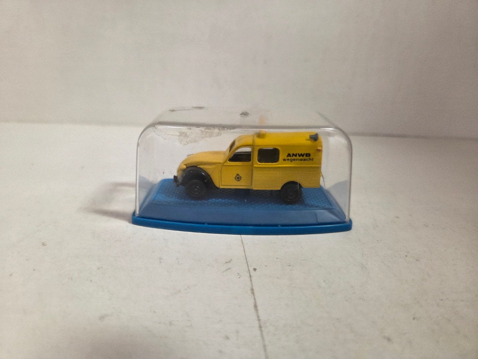 AHC Citroën 2CV Wegenwacht 1:60, Auto, ., Ophalen of Verzenden, Zo goed als nieuw