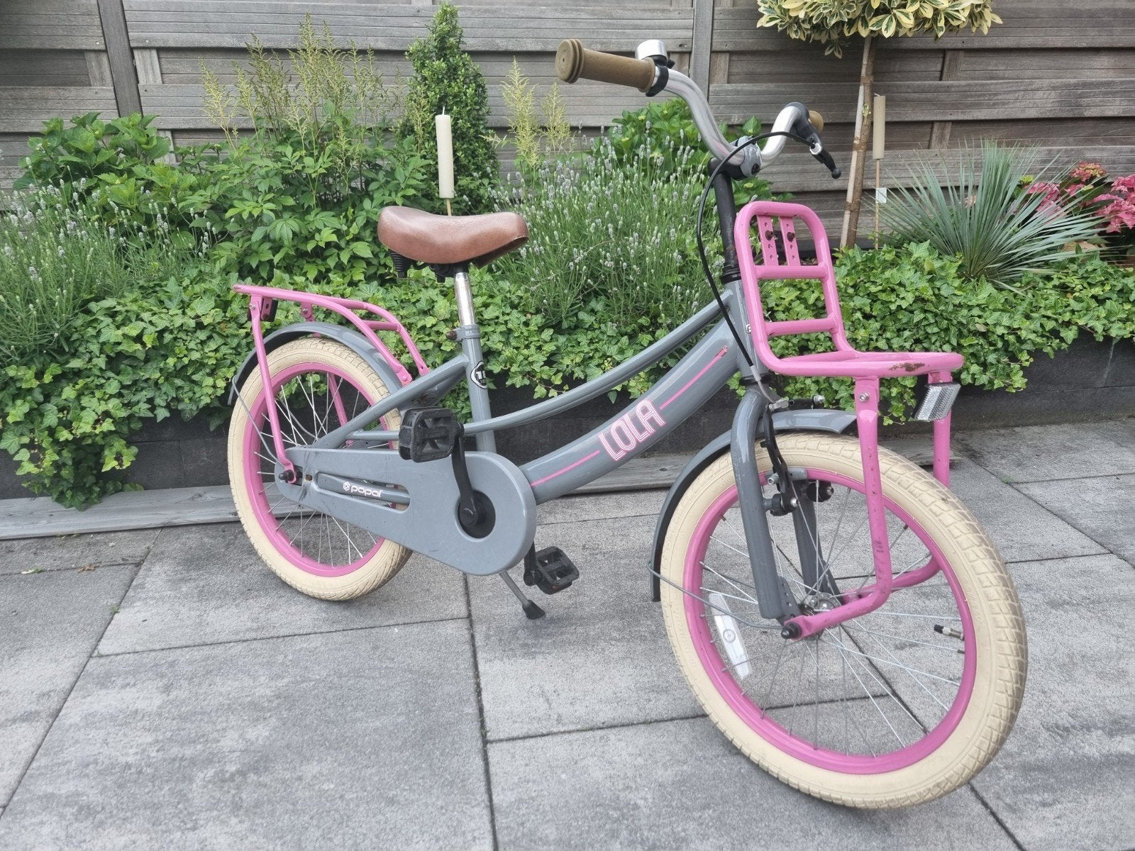 Lola kinderfiets 18 inch, Fietsen en Brommers, Fietsen | Kinderfietsjes, Ophalen, Terugtraprem, Lola, 16 tot 20 inch