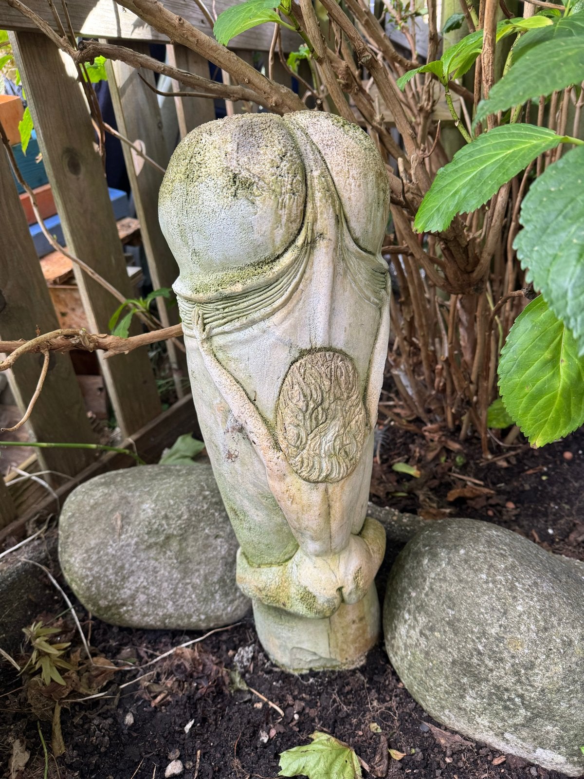Klassiek stenen tuinbeeld - Mannelijk figuur, Tuin en Terras, Ophalen, Gebruikt, Steen, Mensenbeeld