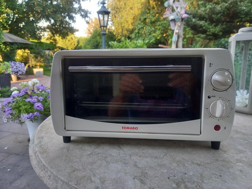 Tomado Mini-oven MBO-700 - Compact en Handig, Minder dan 45 cm, Minder dan 45 cm, Ophalen of Verzenden, Vrijstaand