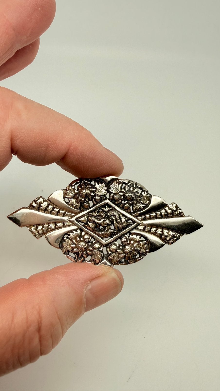 Antiek zwaar zilveren broche. Breed: 7 cm., Verzenden, Gebruikt, Zilver