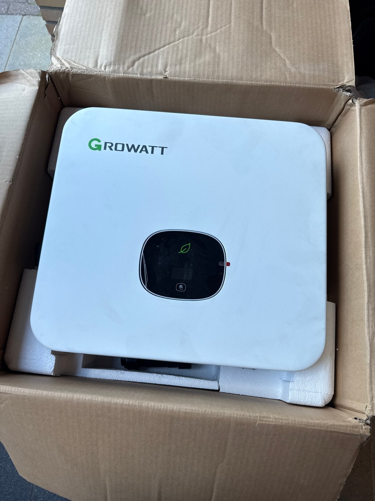 Growatt 8000TL3-XH hybride omvormer voor zonnepanelen, Doe-het-zelf en Verbouw, Elektra en Kabels, Ophalen of Verzenden, Nieuw