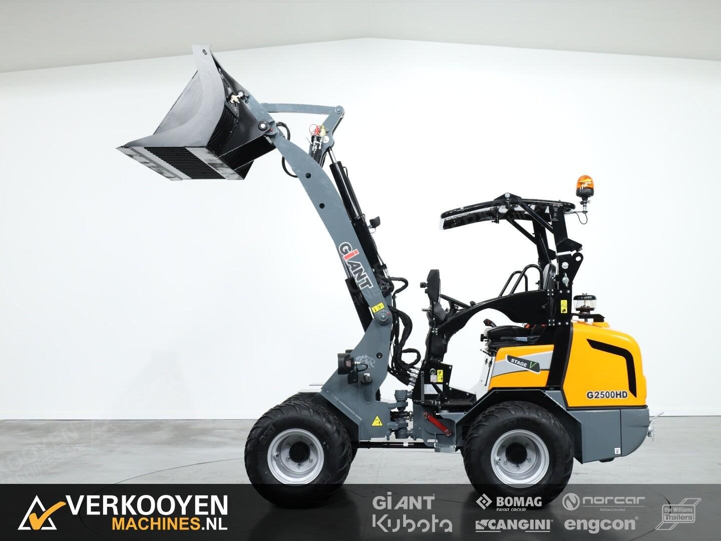 2025 Giant G2500 HD VV1514, Wiellader of Shovel