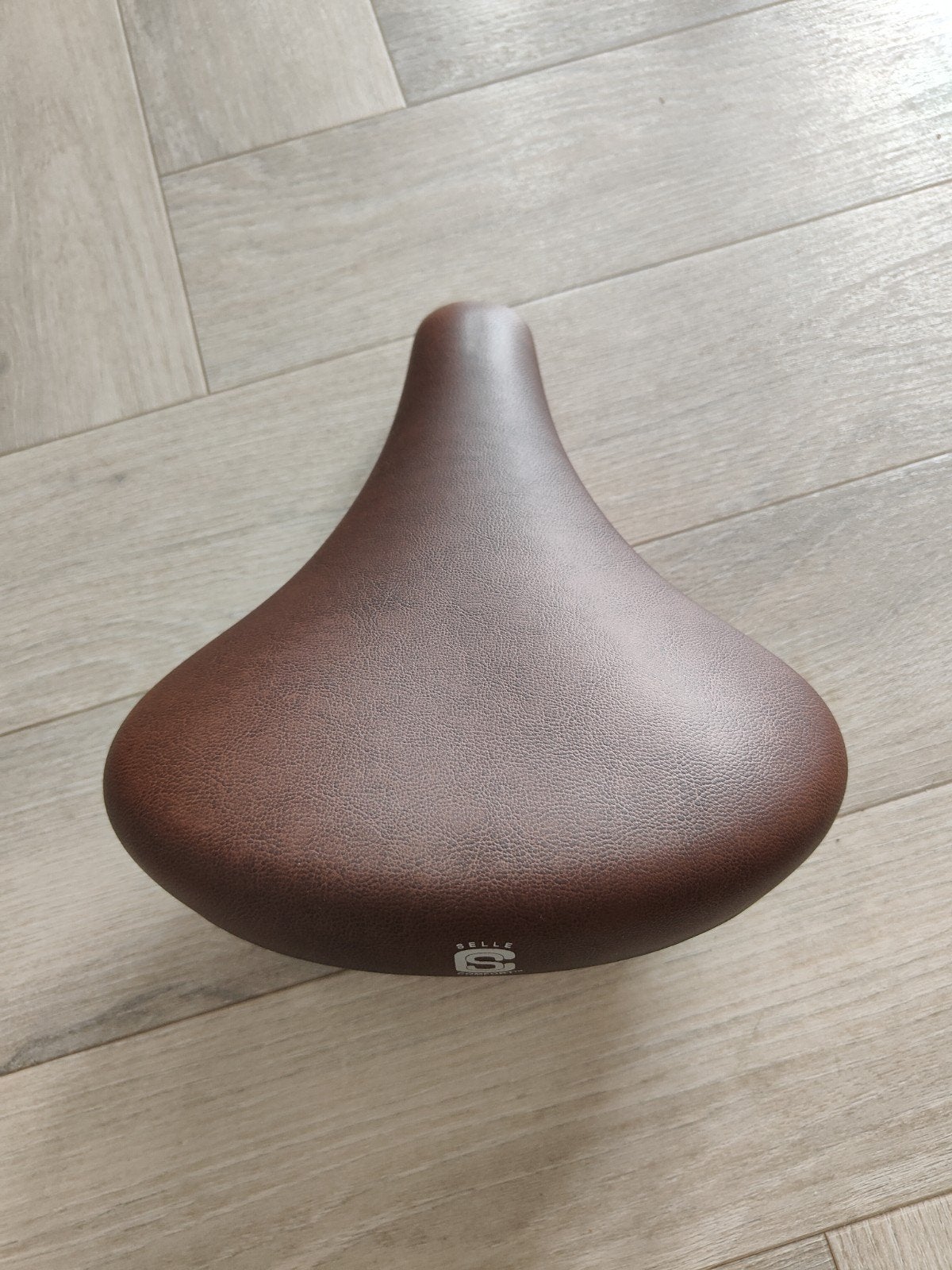 Selle comfort fietszadel bruin met vering, Fietsen en Brommers, Stadsfiets, Ophalen of Verzenden, Zadel, Selle Royal