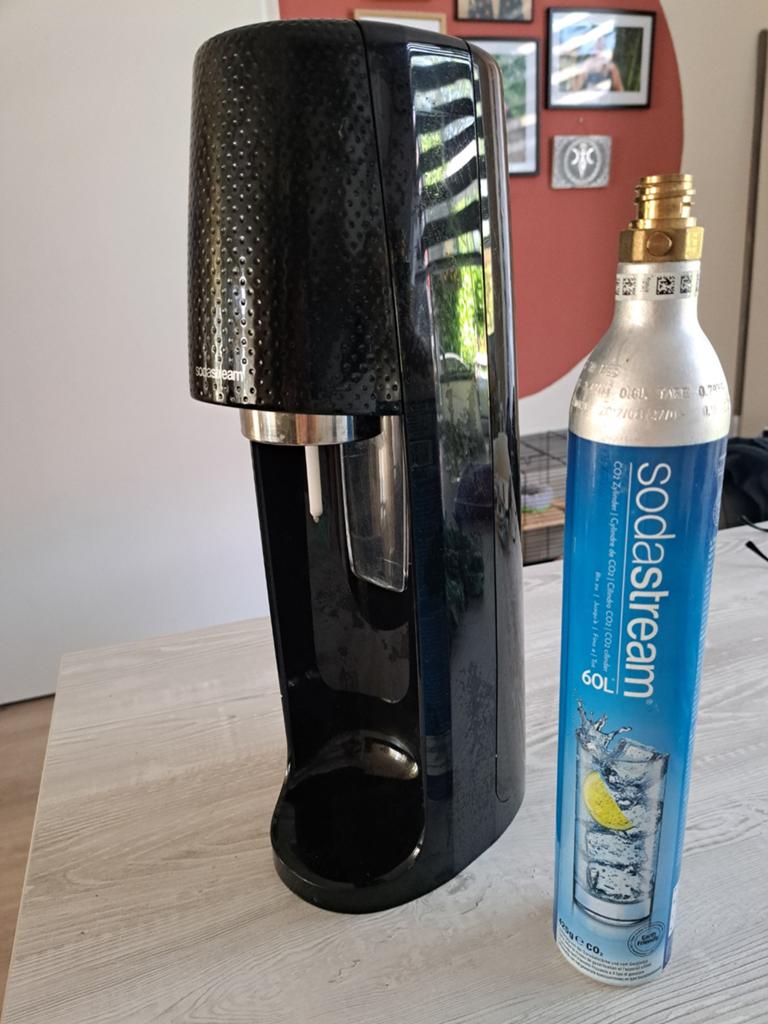 Sodastream met CO2-fles, Witgoed en Apparatuur, Ophalen, Gebruikt