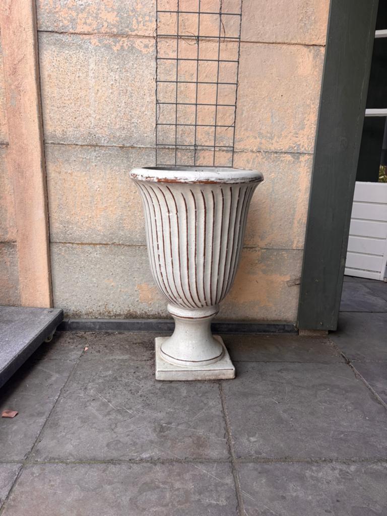 Klassieke bloempot, Ophalen, Gebruikt