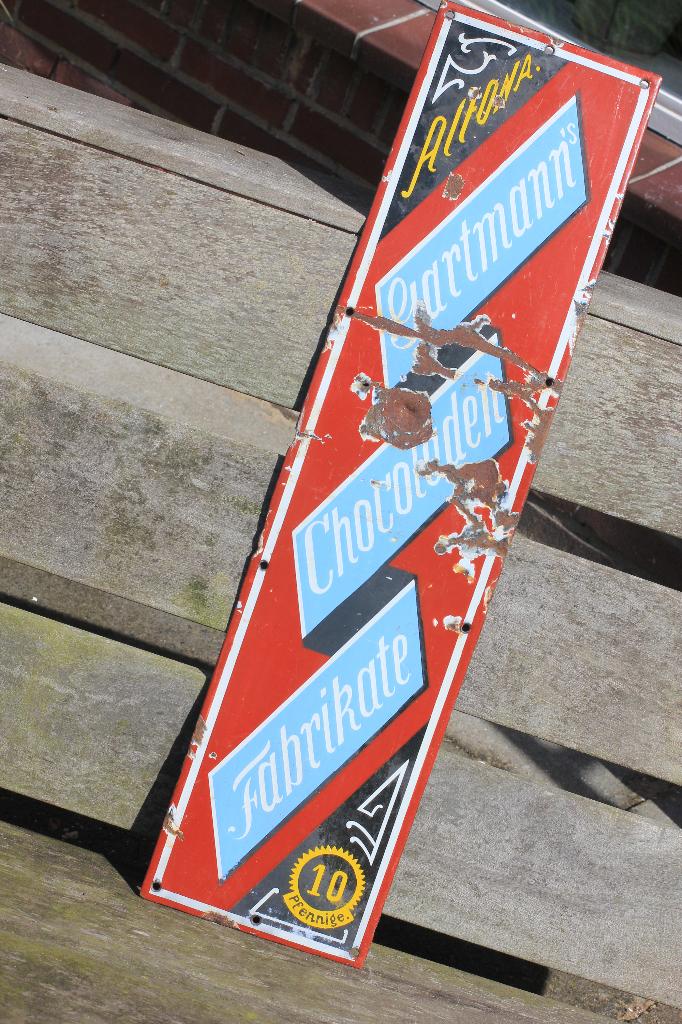 emaille bord GARTMANN'S CHOCOLADEN FABRIKATE, Ophalen of Verzenden