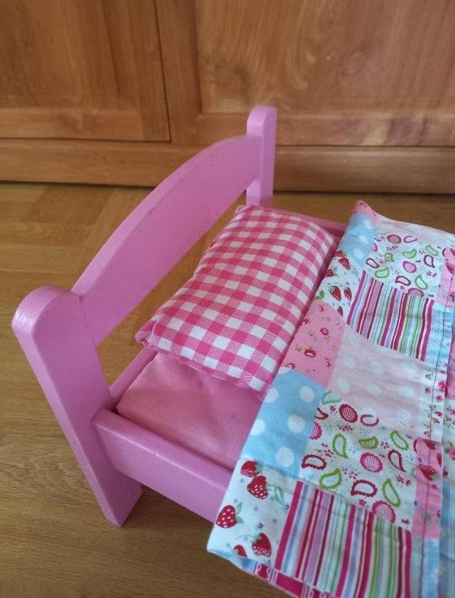 Roze poppenbedje ikea, met deken, kussen en matras, Ophalen, Zo goed als nieuw, Overige typen